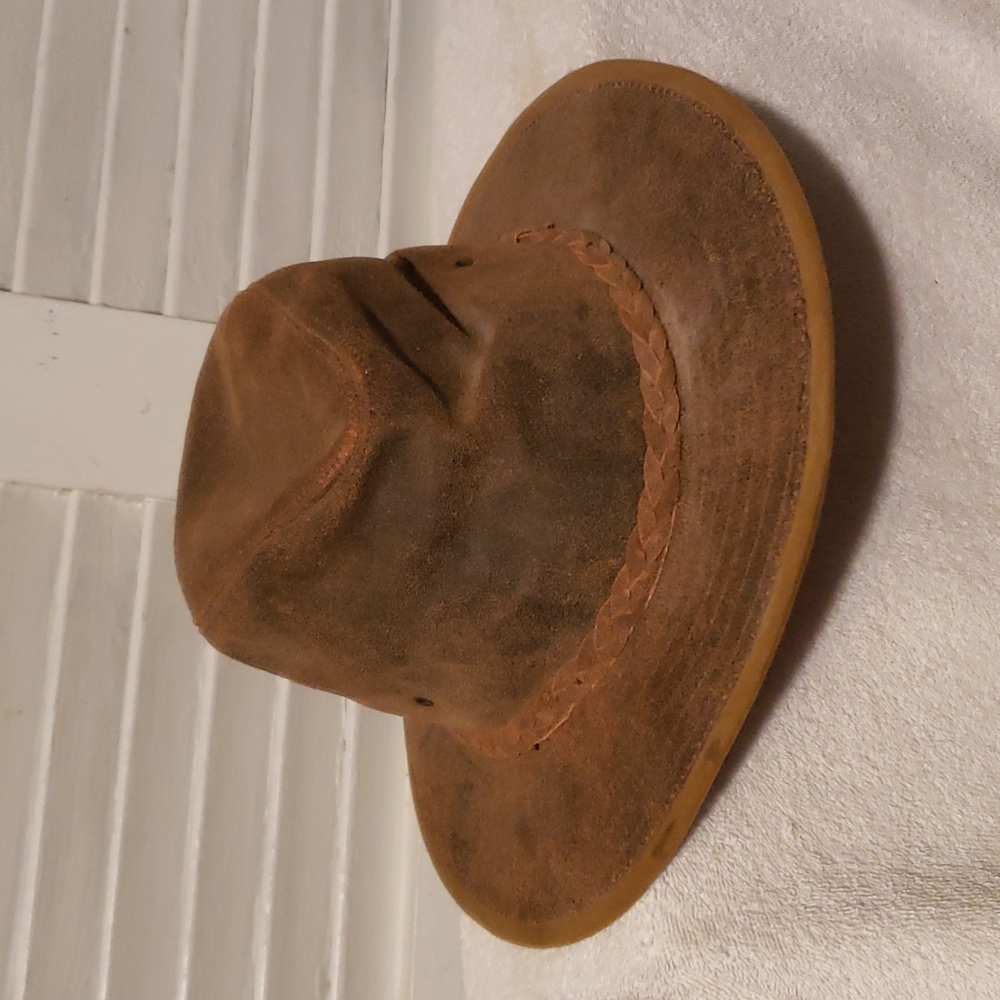 Henschel Hat